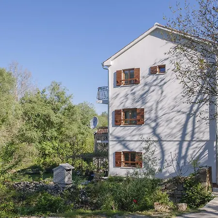 Country House On The Water Mill Ridane
